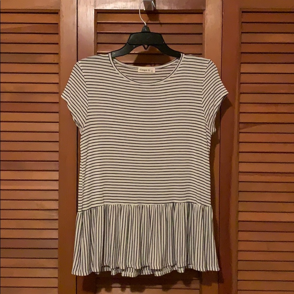 ⭐️ Ginger G Striped peplum top ⭐️